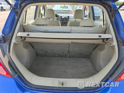 2009 Nissan Versa 1.8 S Hatchback - zdjęcie 16 z 34 - miniatura