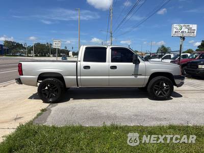 2004 Chevrolet Silverado 1500 LT Crew Cab Short Bed 1SC - zdjęcie 5 z 38 - miniatura