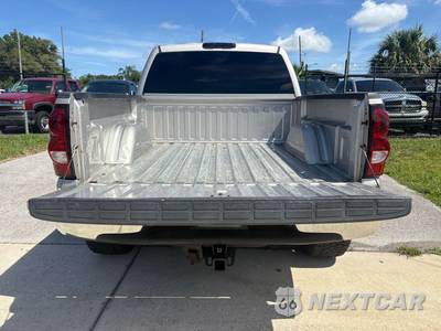 2004 Chevrolet Silverado 1500 LT Crew Cab Short Bed 1SC - zdjęcie 12 z 38 - miniatura