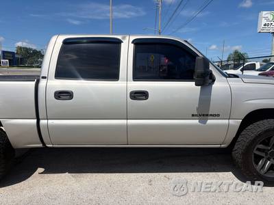 2004 Chevrolet Silverado 1500 LT Crew Cab Short Bed 1SC - zdjęcie 14 z 38 - miniatura