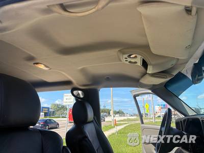 2004 Chevrolet Silverado 1500 LT Crew Cab Short Bed 1SC - zdjęcie 25 z 38 - miniatura