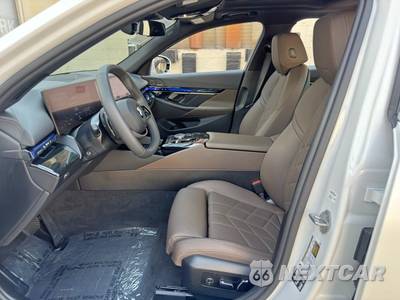 2024 BMW 5 Series Sedan 540i xDrive - zdjęcie 15 z 48 - miniatura