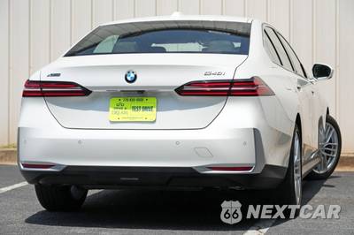2024 BMW 5 Series Sedan 540i xDrive - zdjęcie 3 z 48 - miniatura