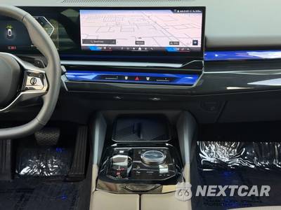 2024 BMW 5 Series Sedan 540i xDrive - zdjęcie 22 z 48 - miniatura