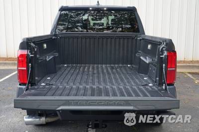 2025 Toyota Tacoma Limited Crew Cab Medium Bed - zdjęcie 8 z 48 - miniatura