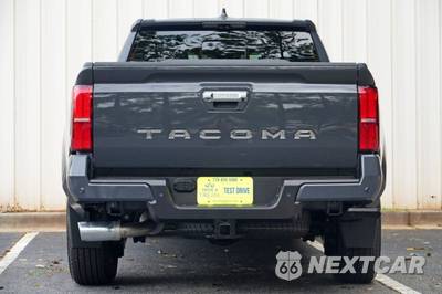 2025 Toyota Tacoma Limited Crew Cab Medium Bed - zdjęcie 9 z 48 - miniatura