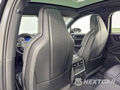 2023 Porsche Cayenne E-Hybrid Coupe - zdjęcie 36 z 48 - miniatura