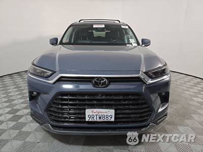 2025 Toyota Grand Highlander Platinum - zdjęcie 2 z 27 - miniatura
