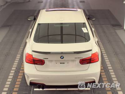 2018 BMW 3 Series 330i xDrive - zdjęcie 5 z 39 - miniatura