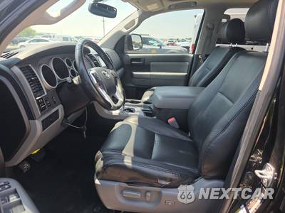 2015 Toyota Sequoia SR5 - zdjęcie 7 z 43 - miniatura