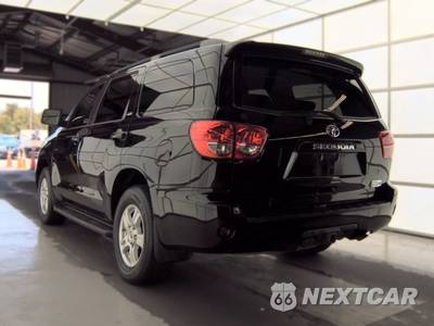 2015 Toyota Sequoia SR5 - zdjęcie 6 z 43 - miniatura