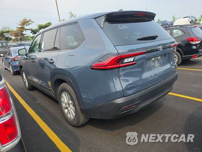 2025 Toyota Grand Highlander XLE - zdjęcie 6 z 36 - miniatura