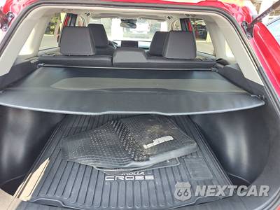 2024 Toyota Corolla Cross LE - zdjęcie 16 z 35 - miniatura