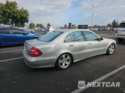 2004 Mercedes-Benz E 500 Sedan - zdjęcie 4 z 30 - miniatura