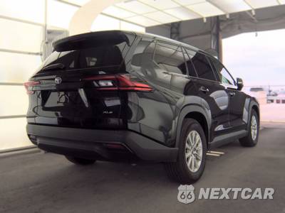 2025 Toyota Grand Highlander XLE - zdjęcie 4 z 31 - miniatura