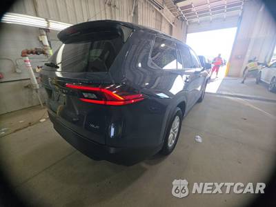 2025 Toyota Grand Highlander XLE - zdjęcie 4 z 30 - miniatura