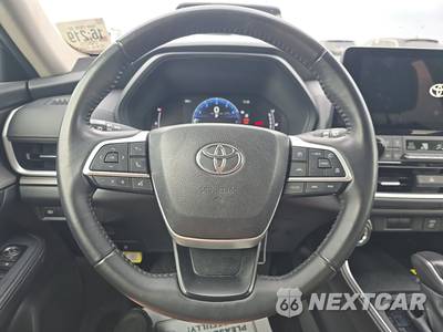 2025 Toyota Grand Highlander XLE - zdjęcie 10 z 28 - miniatura