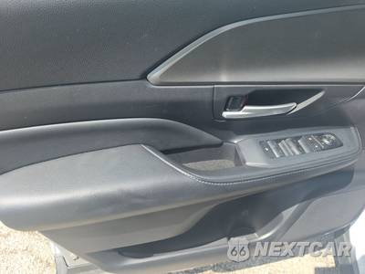 2025 Toyota Grand Highlander XLE - zdjęcie 9 z 33 - miniatura