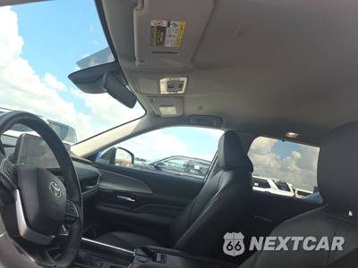 2025 Toyota Grand Highlander XLE - zdjęcie 18 z 33 - miniatura