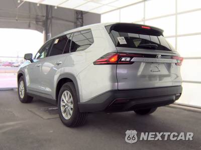 2025 Toyota Grand Highlander XLE - zdjęcie 6 z 33 - miniatura