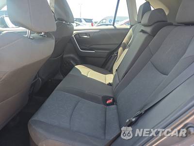 2025 Toyota RAV4 Hybrid XLE - zdjęcie 13 z 25 - miniatura