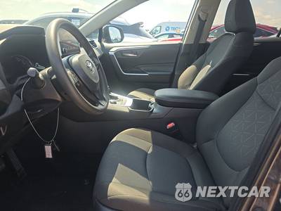 2025 Toyota RAV4 Hybrid XLE - zdjęcie 7 z 25 - miniatura