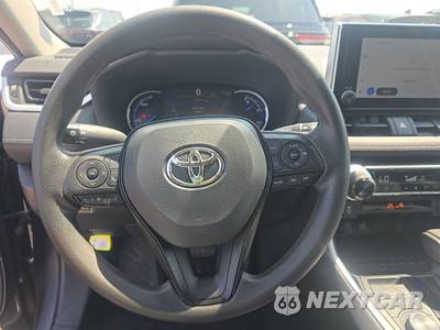 2025 Toyota RAV4 Hybrid XLE - zdjęcie 10 z 25 - miniatura