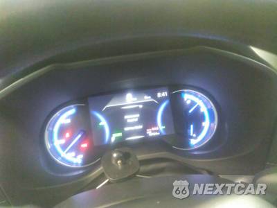 2025 Toyota RAV4 Hybrid XLE - zdjęcie 19 z 25 - miniatura