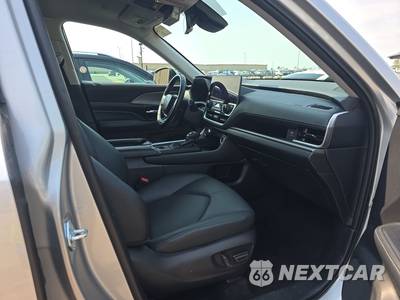 2025 Toyota Grand Highlander XLE - zdjęcie 8 z 32 - miniatura
