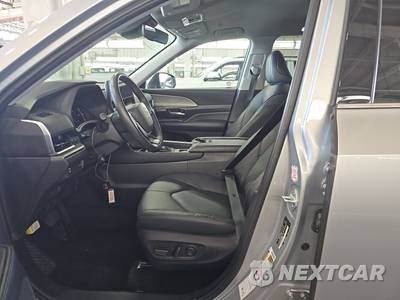2025 Toyota Grand Highlander XLE - zdjęcie 7 z 32 - miniatura