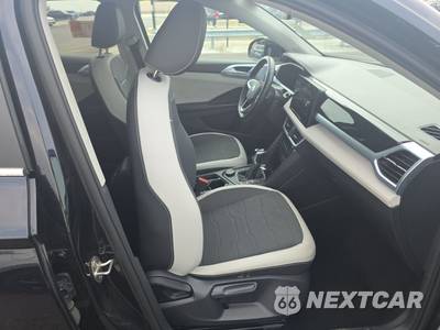 2025 Volkswagen Taos SE - zdjęcie 8 z 29 - miniatura