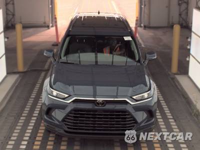2025 Toyota Grand Highlander XLE - zdjęcie 2 z 33 - miniatura