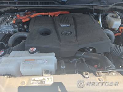 2025 Toyota Sequoia SR5 - zdjęcie 16 z 33 - miniatura