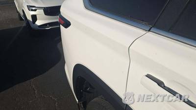 2025 Toyota Sequoia SR5 - zdjęcie 21 z 33 - miniatura