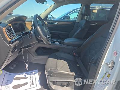 2025 Volkswagen Atlas 2.0T SE w/Technology - zdjęcie 7 z 26 - miniatura