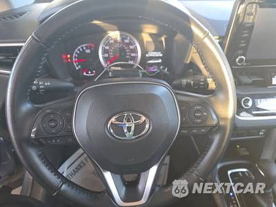 2022 Toyota Corolla Cross LE - zdjęcie 10 z 23 - miniatura