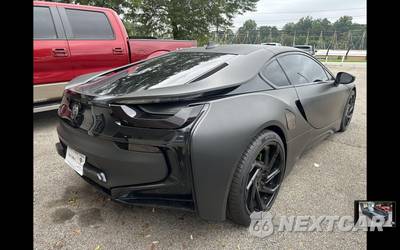 2015 BMW i8 TERA WORLD - zdjęcie 4 z 6 - miniatura