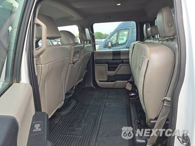 2018 Ford Super Duty F-350 Cab Chassis XL Crew Cab DRW - zdjęcie 13 z 22 - miniatura