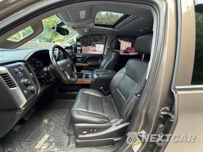 2015 Chevrolet Silverado 2500HD LTZ Crew Cab Medium Bed 1LZ w/Built-In Wi-Fi - zdjęcie 9 z 44 - miniatura