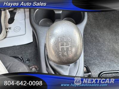 2014 Nissan Versa S - zdjęcie 15 z 16 - miniatura