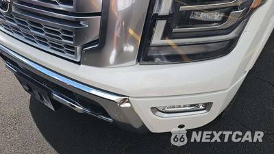 2023 Nissan TITAN Platinum Reserve Crew Cab Short Bed - zdjęcie 19 z 26 - miniatura