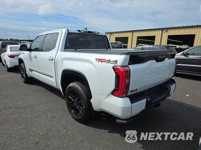 2025 Toyota Tundra Platinum Crew Cab Short Bed - zdjęcie 6 z 23 - miniatura