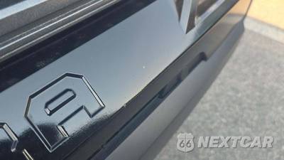 2025 Toyota Tundra Platinum Crew Cab Short Bed - zdjęcie 18 z 23 - miniatura