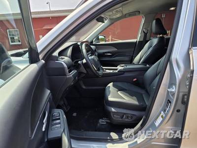 2025 Toyota Grand Highlander XLE - zdjęcie 19 z 24 - miniatura