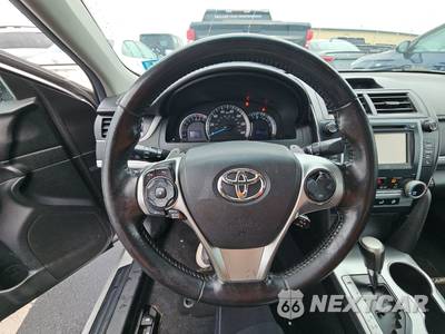 2014 Toyota Camry SE Sport - zdjęcie 16 z 46 - miniatura