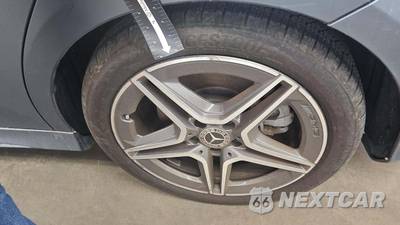 2021 Mercedes-Benz CLA 250 4MATIC - zdjęcie 26 z 38 - miniatura