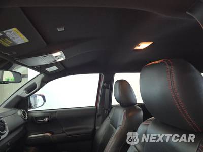 2019 Toyota Tacoma TRD Sport Crew Cab Medium Bed - zdjęcie 17 z 28 - miniatura