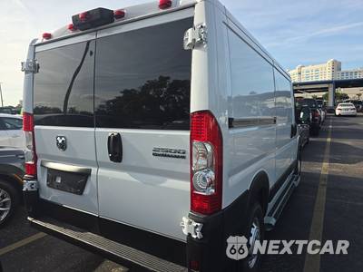 2025 Ram ProMaster 2500 Cargo Van Tradesman w/Passenger Seat Low Roof 136.0" WB - zdjęcie 4 z 18 - miniatura