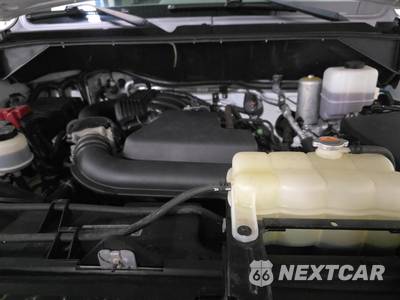 2016 Nissan NV3500 HD Passenger SV 146.1" WB - zdjęcie 19 z 24 - miniatura
