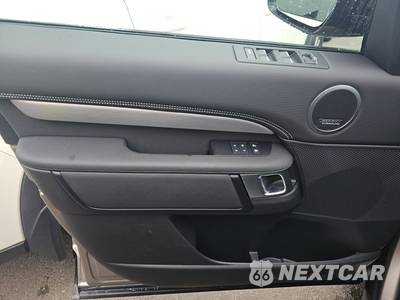 2024 Land Rover Discovery Dynamic SE - zdjęcie 9 z 30 - miniatura
